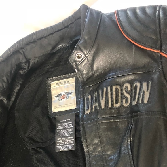 Genuine leather Harley Davidson motorcycle jacket! - Picture 2 of 5